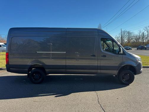 2024 Mercedes-Benz Sprinter 2500 Standard Roof