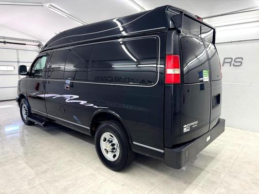 2014 Chevrolet Express 2500 LT