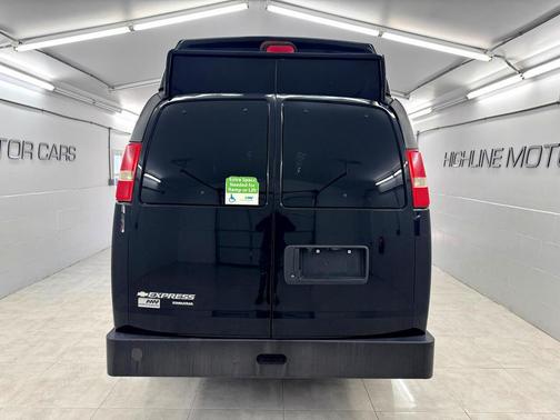 2014 Chevrolet Express 2500 LT