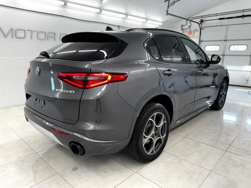 2022 Alfa Romeo Stelvio Ti