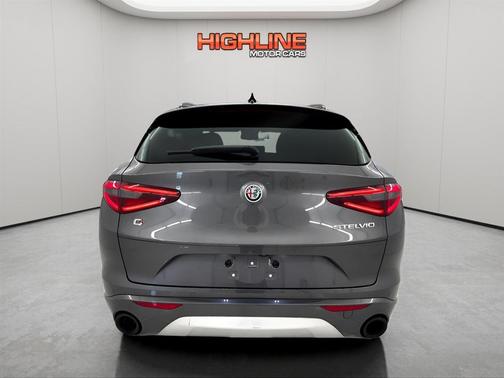 2022 Alfa Romeo Stelvio Ti