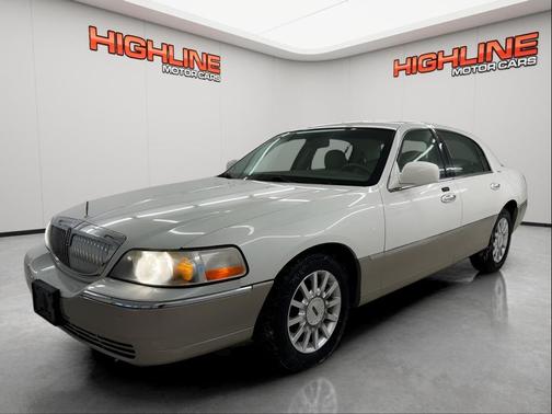 2006 Lincoln Town Car Signature