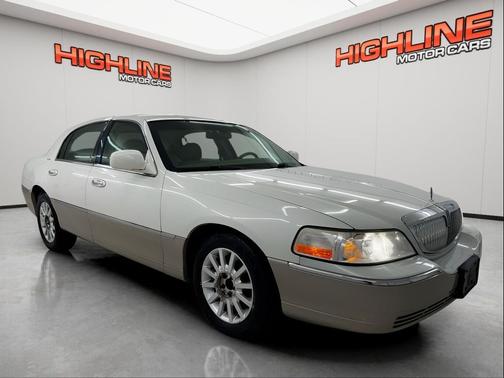 2006 Lincoln Town Car Signature