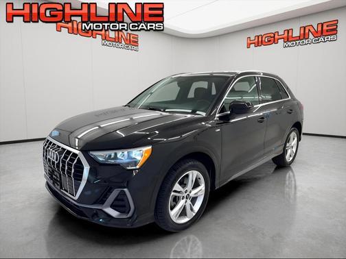 2021 Audi Q3 45 S line Premium