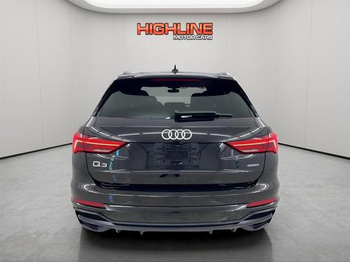 2021 Audi Q3 45 S line Premium