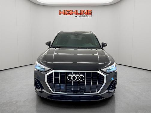 2021 Audi Q3 45 S line Premium