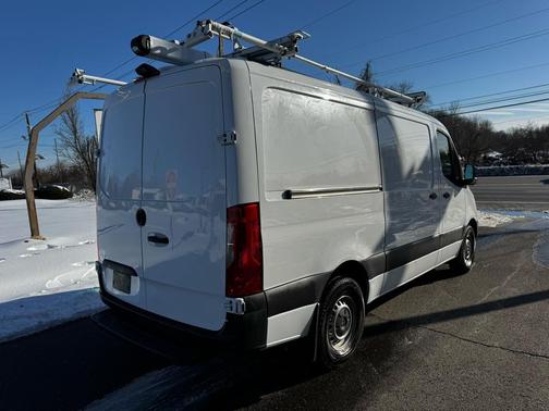 2021 Mercedes-Benz Sprinter 1500 Standard Roof I4