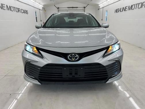 Celestial Silver Metallic 2021 Toyota Camry LE