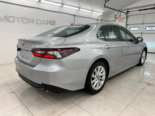 Celestial Silver Metallic 2021 Toyota Camry LE
