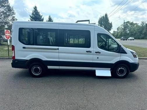 Oxford White 2017 Ford Transit-250 Base