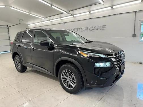 Super Black 2024 Nissan Rogue S