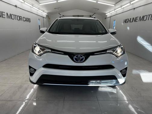 2016 Toyota RAV4 Hybrid XLE