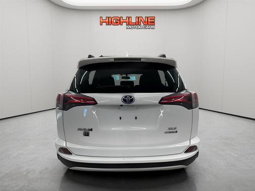 2016 Toyota RAV4 Hybrid XLE