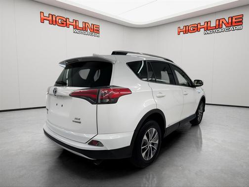 2016 Toyota RAV4 Hybrid XLE