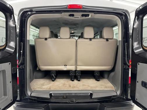 2017 Nissan NV Passenger NV3500 HD SL V8