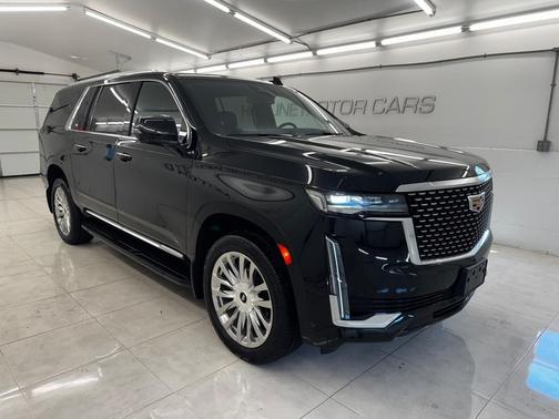 2022 Cadillac Escalade ESV Luxury