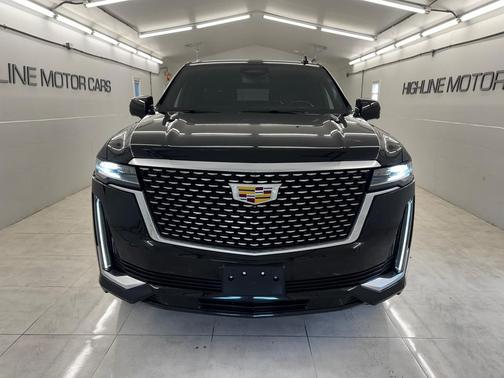 2022 Cadillac Escalade ESV Luxury