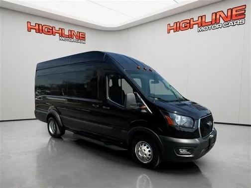 Agate Black Metallic 2022 Ford Transit-350 XL