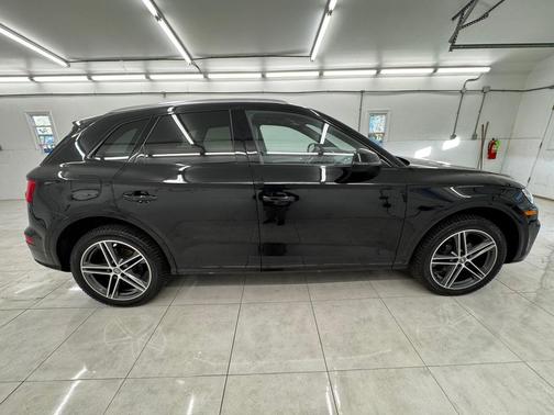 2020 Audi SQ5 3.0T Premium Plus