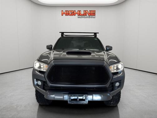 2017 Toyota Tacoma TRD Sport