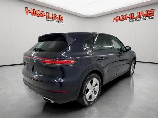 Moonlight Blue Metallic 2020 Porsche Cayenne Cayenne