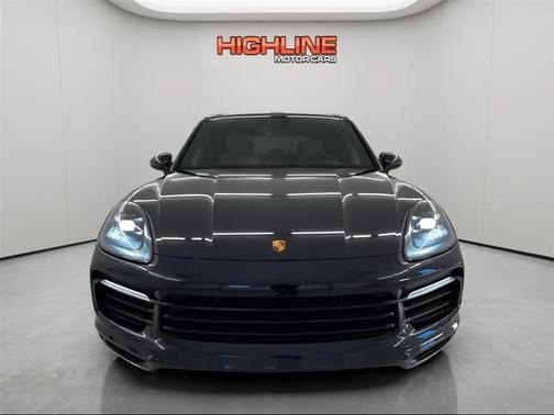 Moonlight Blue Metallic 2020 Porsche Cayenne Cayenne
