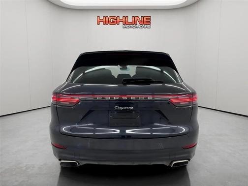 Moonlight Blue Metallic 2020 Porsche Cayenne Cayenne