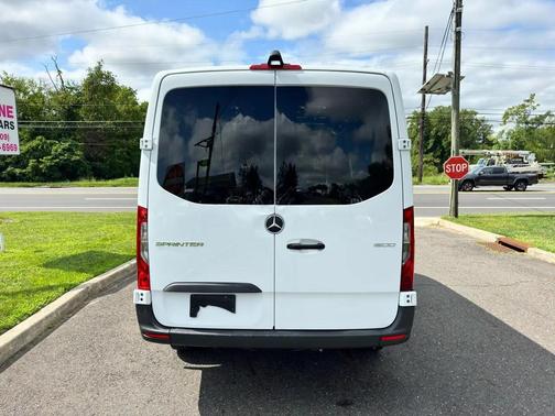 White 2019 Mercedes-Benz Sprinter 1500 Standard Roof I4