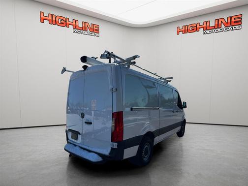 2021 Mercedes-Benz Sprinter 1500 Standard Roof I4