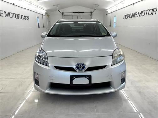 2010 Toyota Prius III