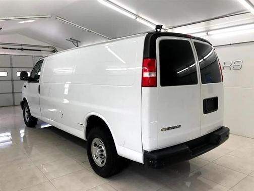 Summit White 2019 Chevrolet Express 2500 Work Van