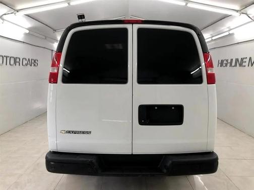 Summit White 2019 Chevrolet Express 2500 Work Van
