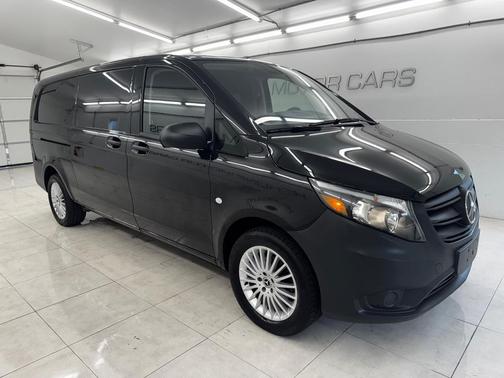 2023 Mercedes-Benz Metris Base