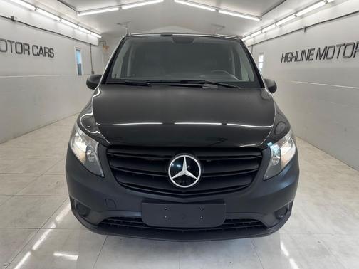 2023 Mercedes-Benz Metris Base