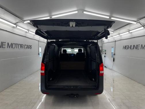 2023 Mercedes-Benz Metris Base