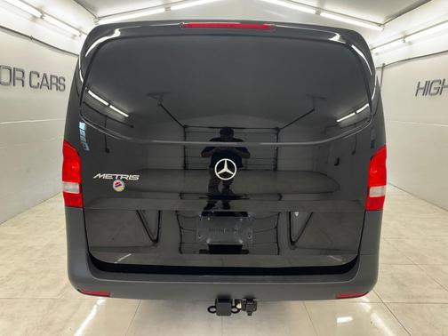 2023 Mercedes-Benz Metris Base