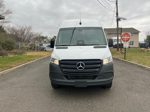 2025 Mercedes-Benz Sprinter 2500 High Roof