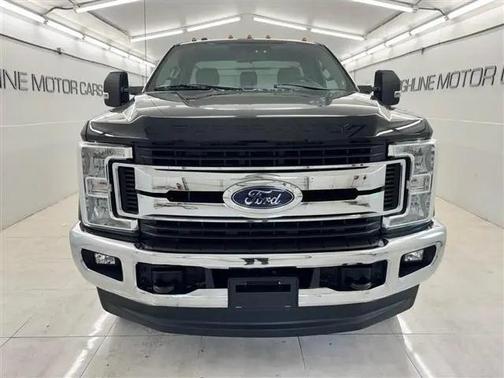 Shadow Black 2017 Ford F-250 XLT
