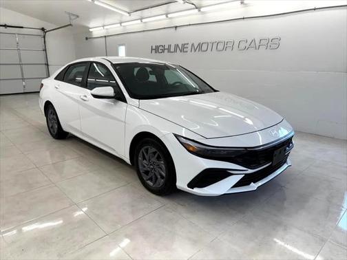 2024 Hyundai ELANTRA HEV Blue