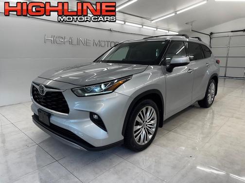 2022 Toyota Highlander Platinum