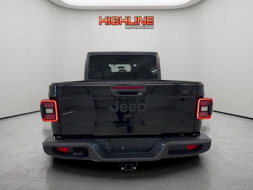 2021 Jeep Gladiator Sport S