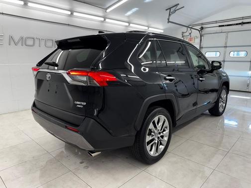 2019 Toyota RAV4 Limited