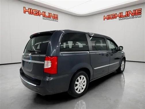 Maximum Steel Metallic Clearcoat 2014 Chrysler Town & Country Touring