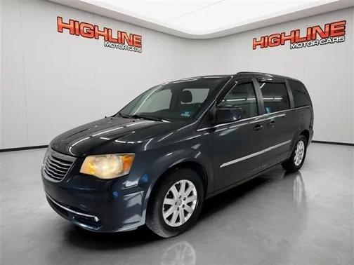 Maximum Steel Metallic Clearcoat 2014 Chrysler Town & Country Touring