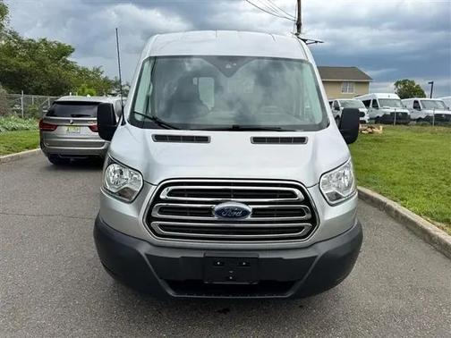 Ingot Silver Metallic 2018 Ford Transit-150 XLT