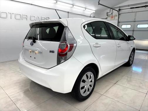 2013 Toyota Prius c Three