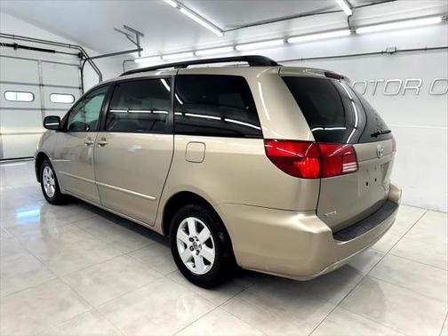 2005 Toyota Sienna CE