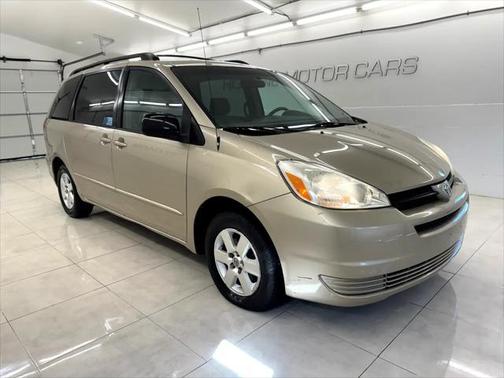 2005 Toyota Sienna CE