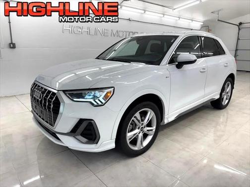 2022 Audi Q3 45 S line Premium Plus