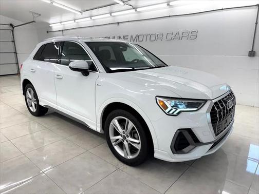 2022 Audi Q3 45 S line Premium Plus